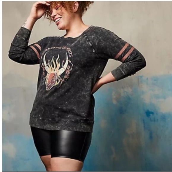 ❤️‍🔥Lovesick Acid Wash Sweatshirt - Picture 4 of 7